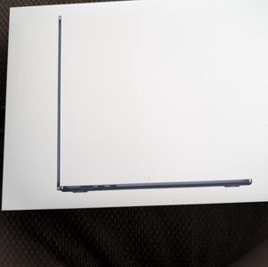 MacBook Air 15" M3 8GB